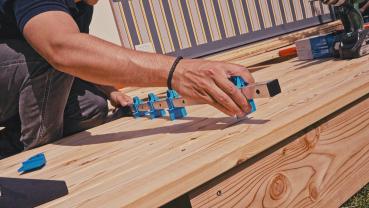 Terrace Board Clamp Set incl. assembly bag | innovative set for laying decking | conveniently packed in robust carrying bag in IQ design | indispensable in modern decking construction